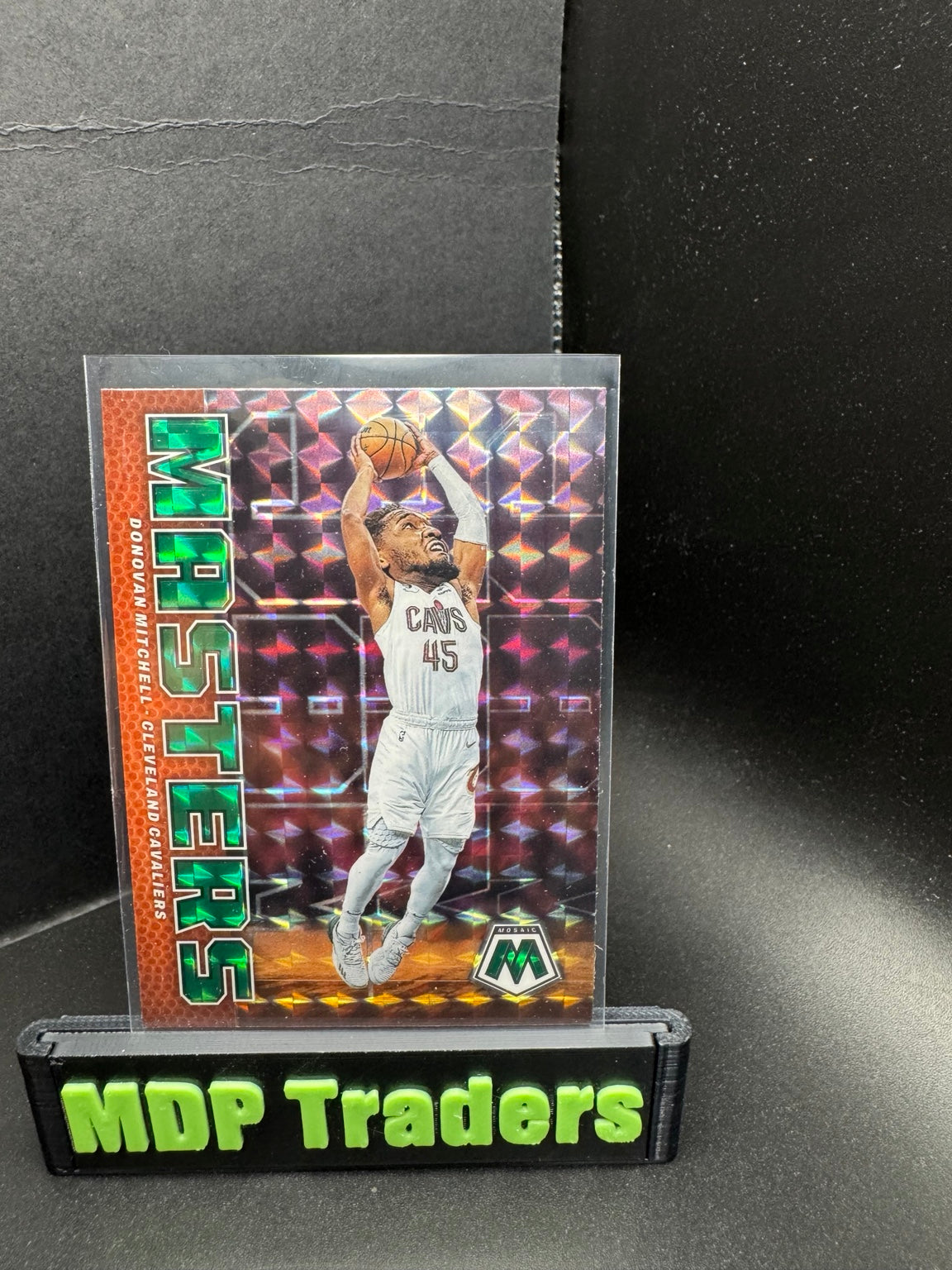 2022-23 Panini Mosaic Jam Masters Mosaic Prizm Donovan Mitchell number 8 front