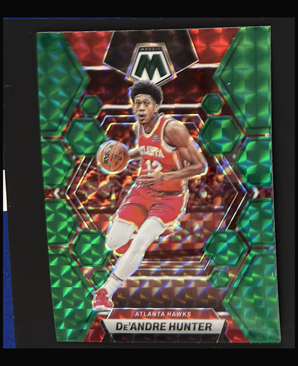 2022-23 Panini Mosaic Green Mosaic Prizm De'Andre Hunter #192 - front