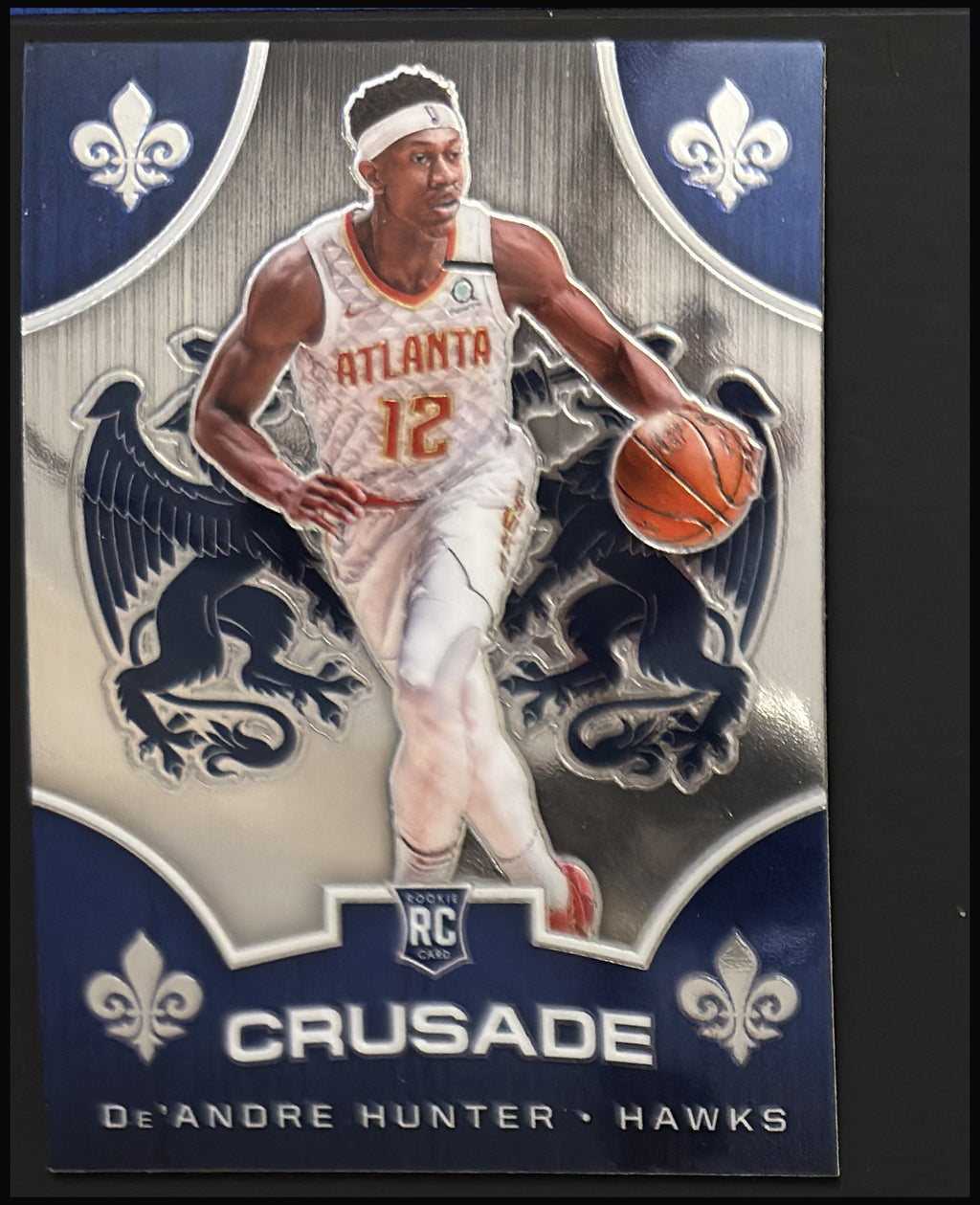 2019-20 Panini Chronicles Crusade De'Andre Hunter RC #516 - front