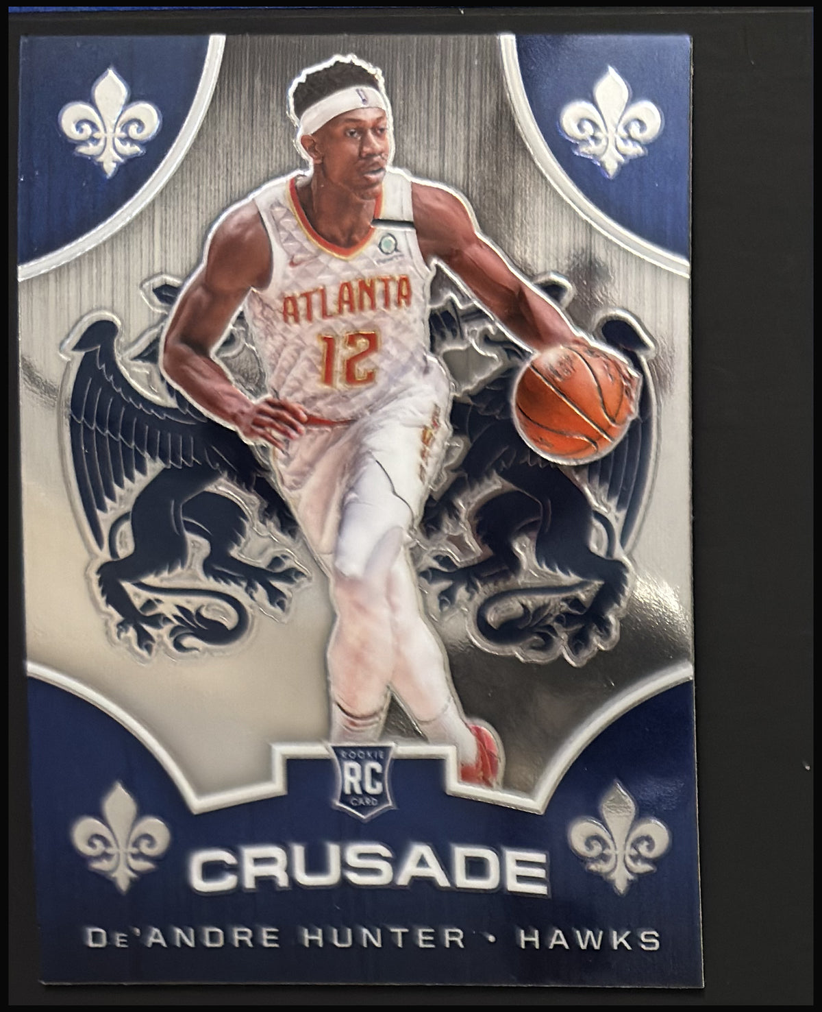 2019-20 Panini Chronicles Crusade De'Andre Hunter RC #516 - front