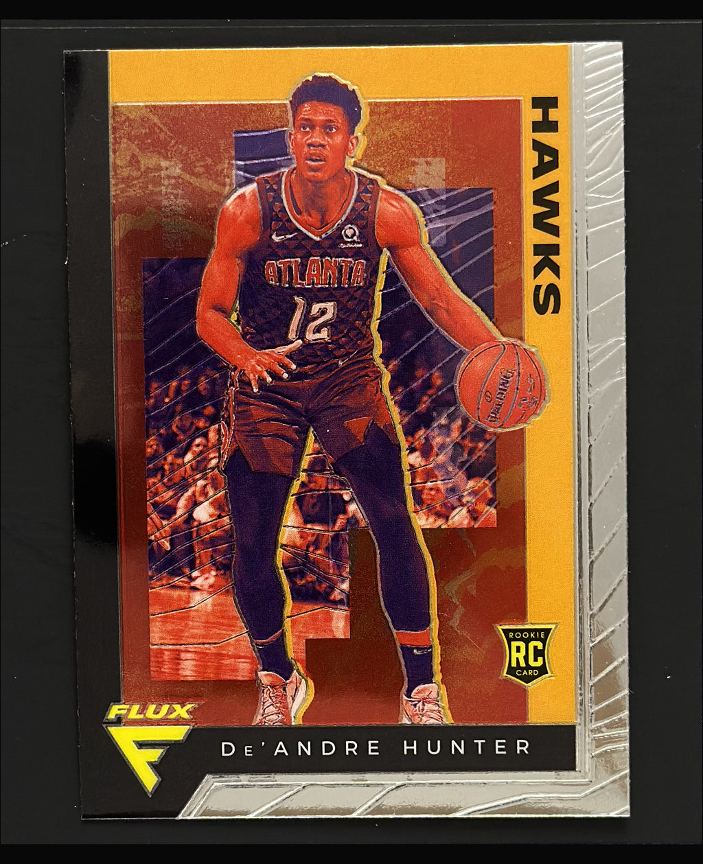2019-20 Panini Chronicles Flux De'Andre Hunter RC #588 - front