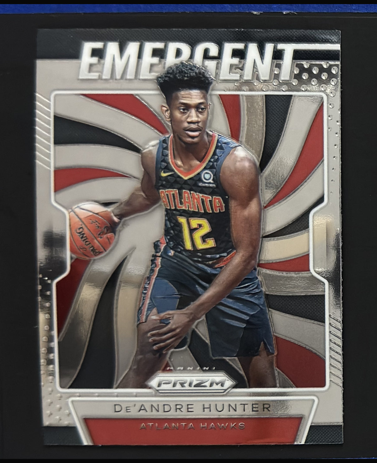 2019-20 Panini Prizm Emergent De'Andre Hunter RC #9 - front