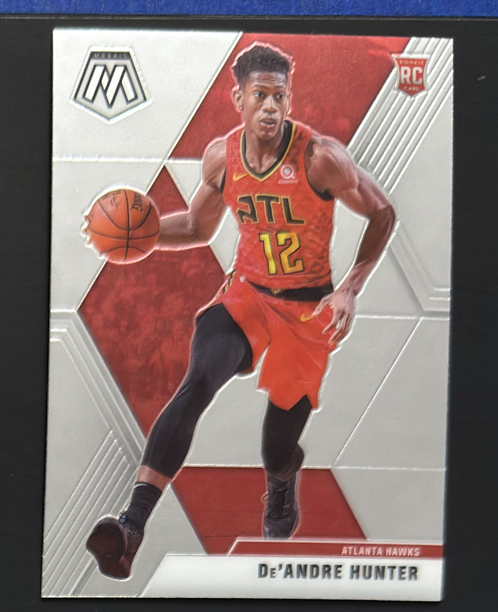 2019-20 Panini Mosaic De'Andre Hunter RC #239 - front