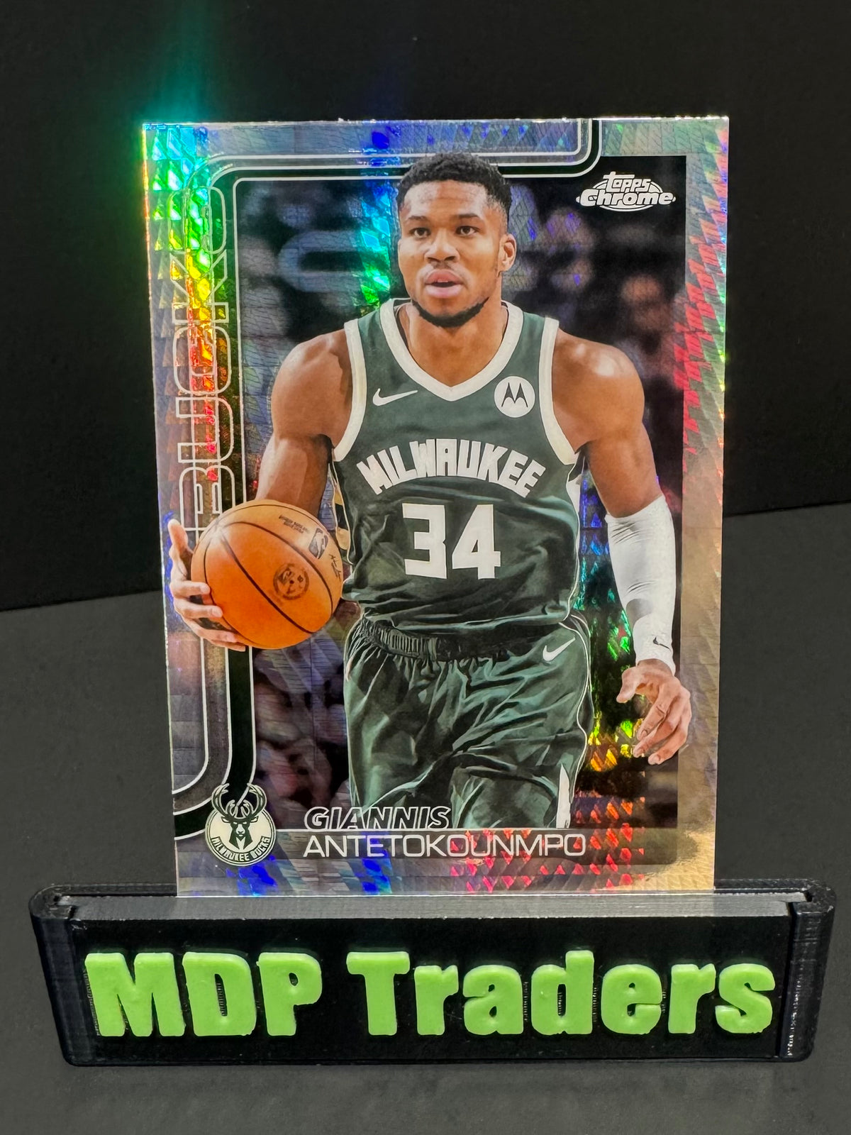 2025-26 Topps Chrome Giannis Antetokounmpo #137 Hyper Refractor