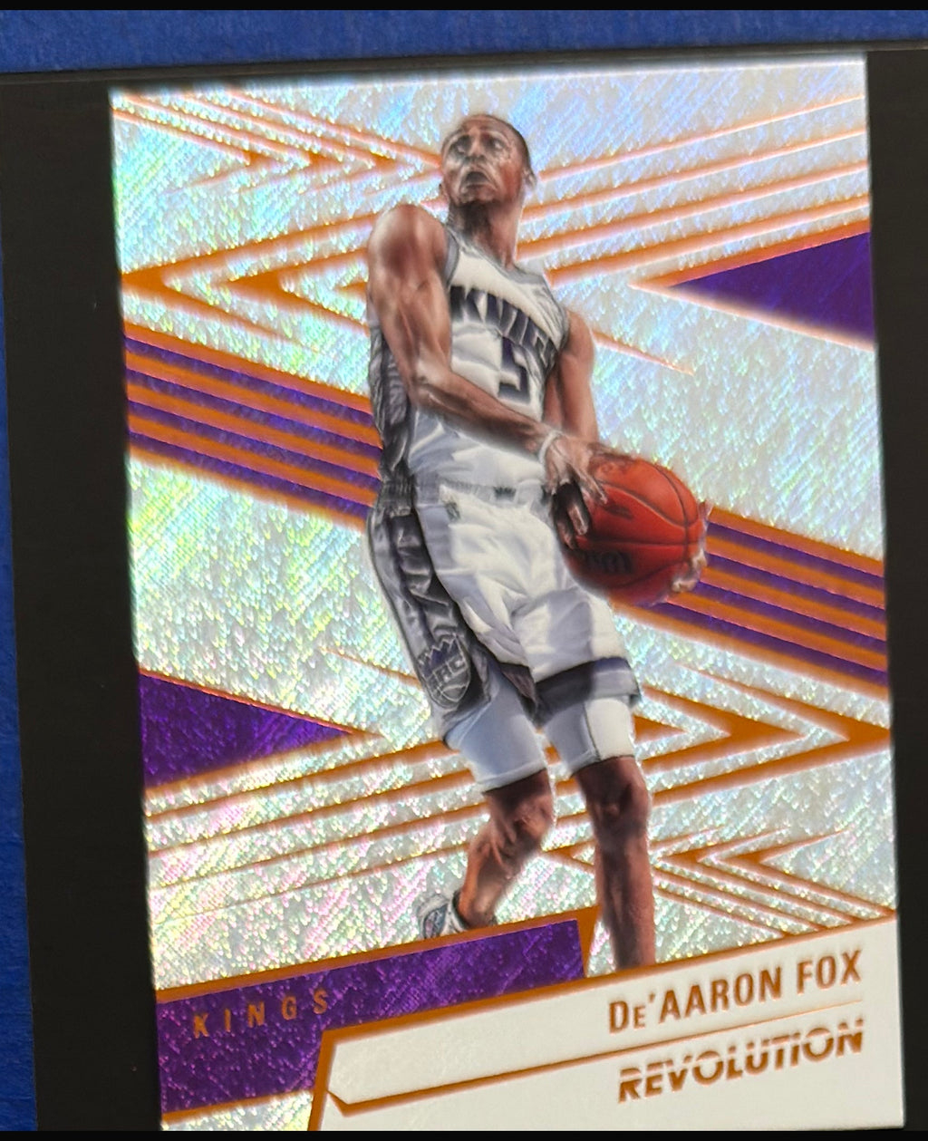 2024-25 Panini Revolution De'Aaron Fox #19 — front