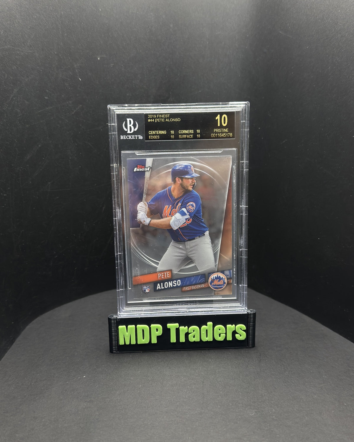 2019 Topps Finest Pete Alonso #44 RC Beckett Pristine 10 - display front