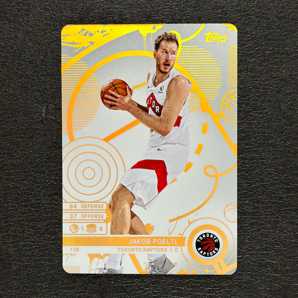 2025-26 Topps Match Attax NBA Jakob Poeltl #138 White Base – Toronto Raptors — front view