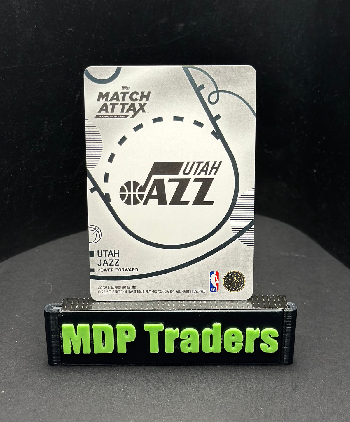 2025-26 Topps Match Attax Lauri Markkanen #77 White Base — stand back