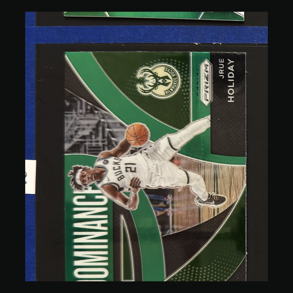 2021-22 Panini Prizm Dominance Green Prizm Jrue Holiday #19 — front