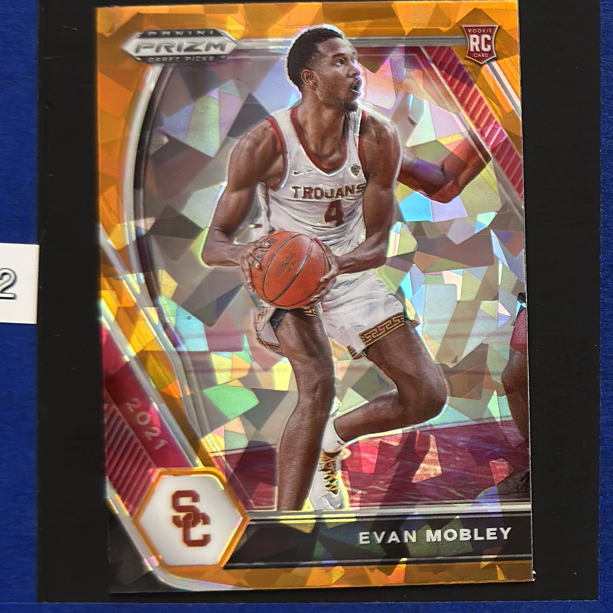 2021 Panini Prizm Draft Picks Orange Cracked Ice Evan Mobley RC #2 — front view