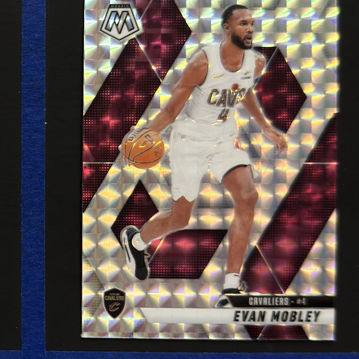 2024-25 Panini Mosaic Silver Mosaic Evan Mobley #133 — front view