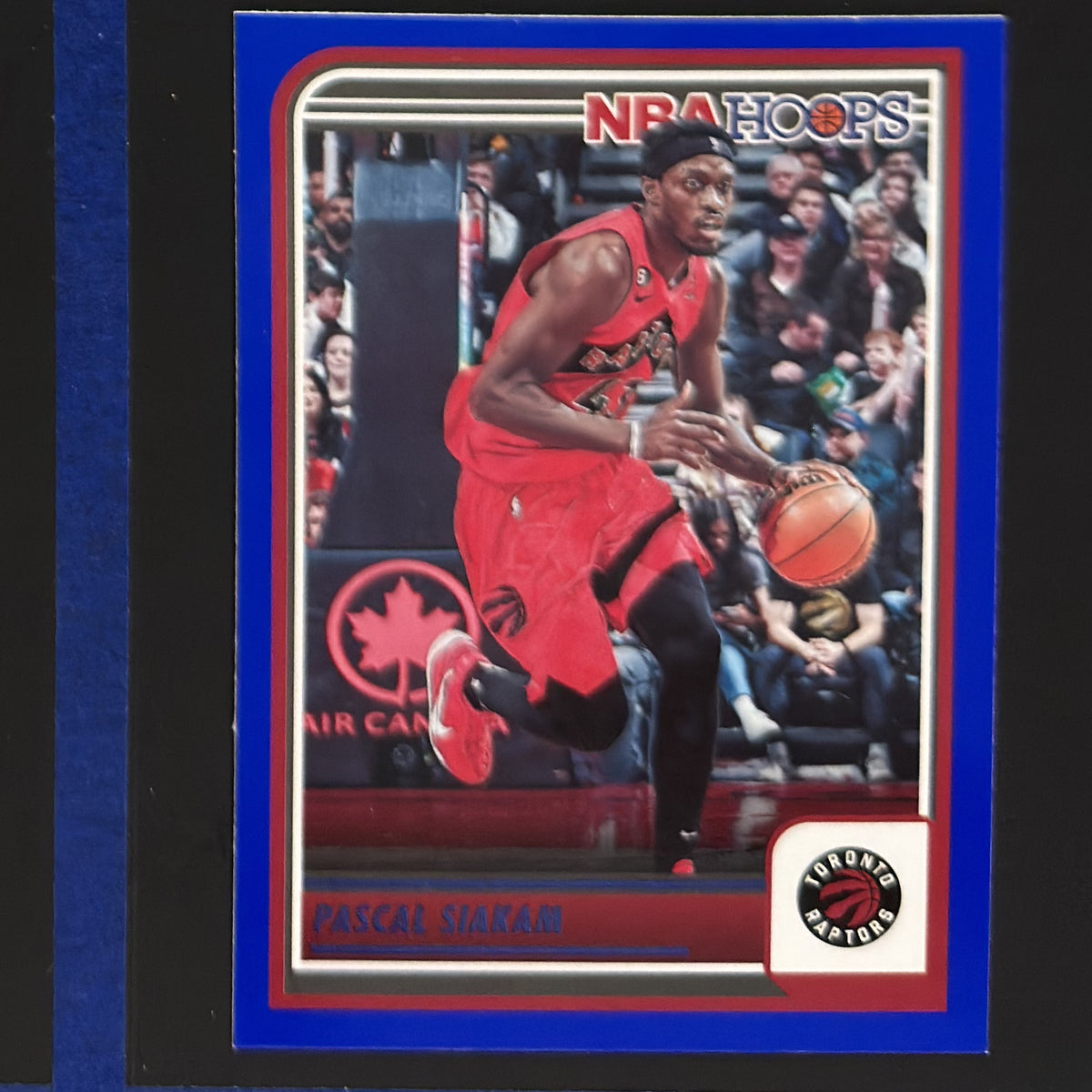 2023-24 Panini NBA Hoops Blue Pascal Siakam #185 — front view