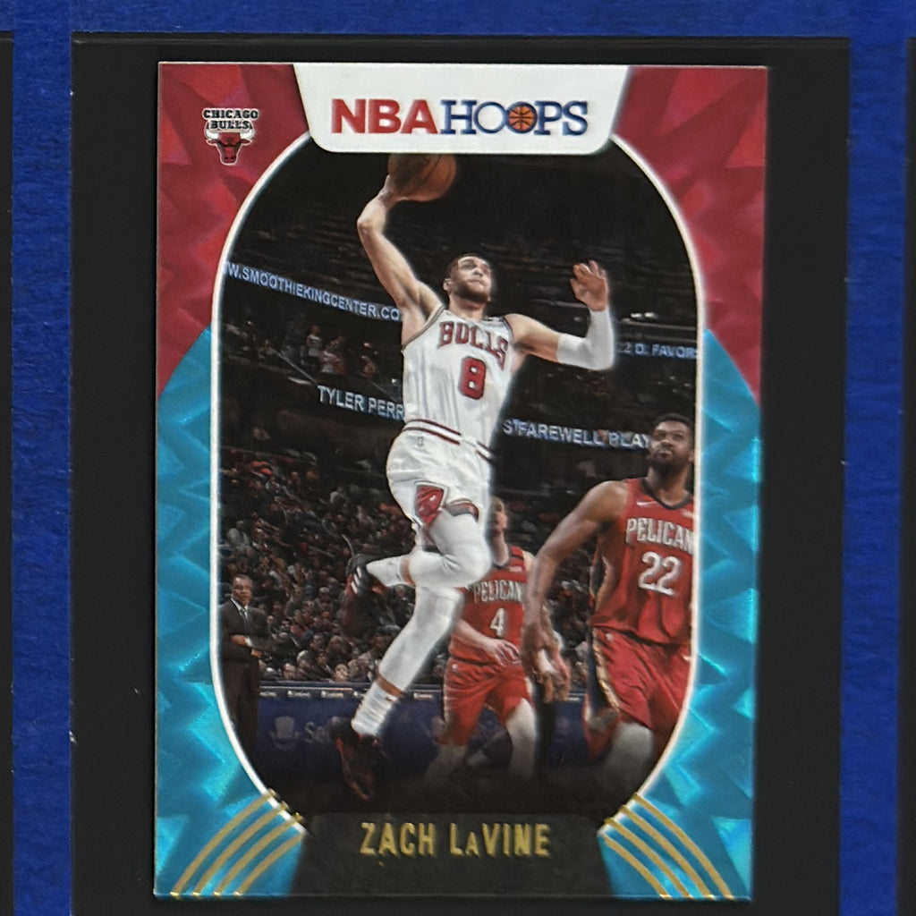 2020-21 Panini NBA Hoops Teal Explosion Zach LaVine #196 — front view