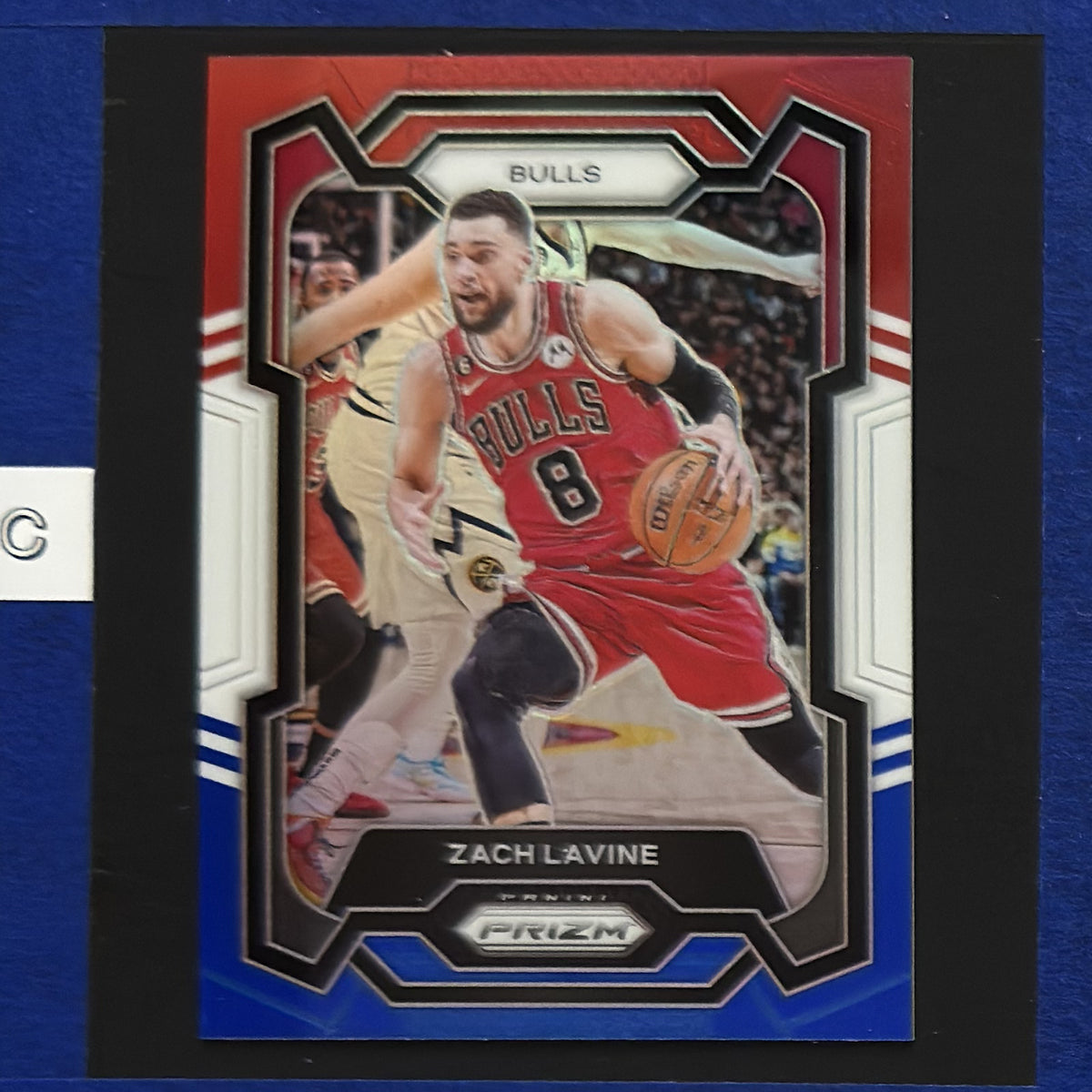 2023-24 Panini Prizm Red White Blue Zach LaVine #72 — front view