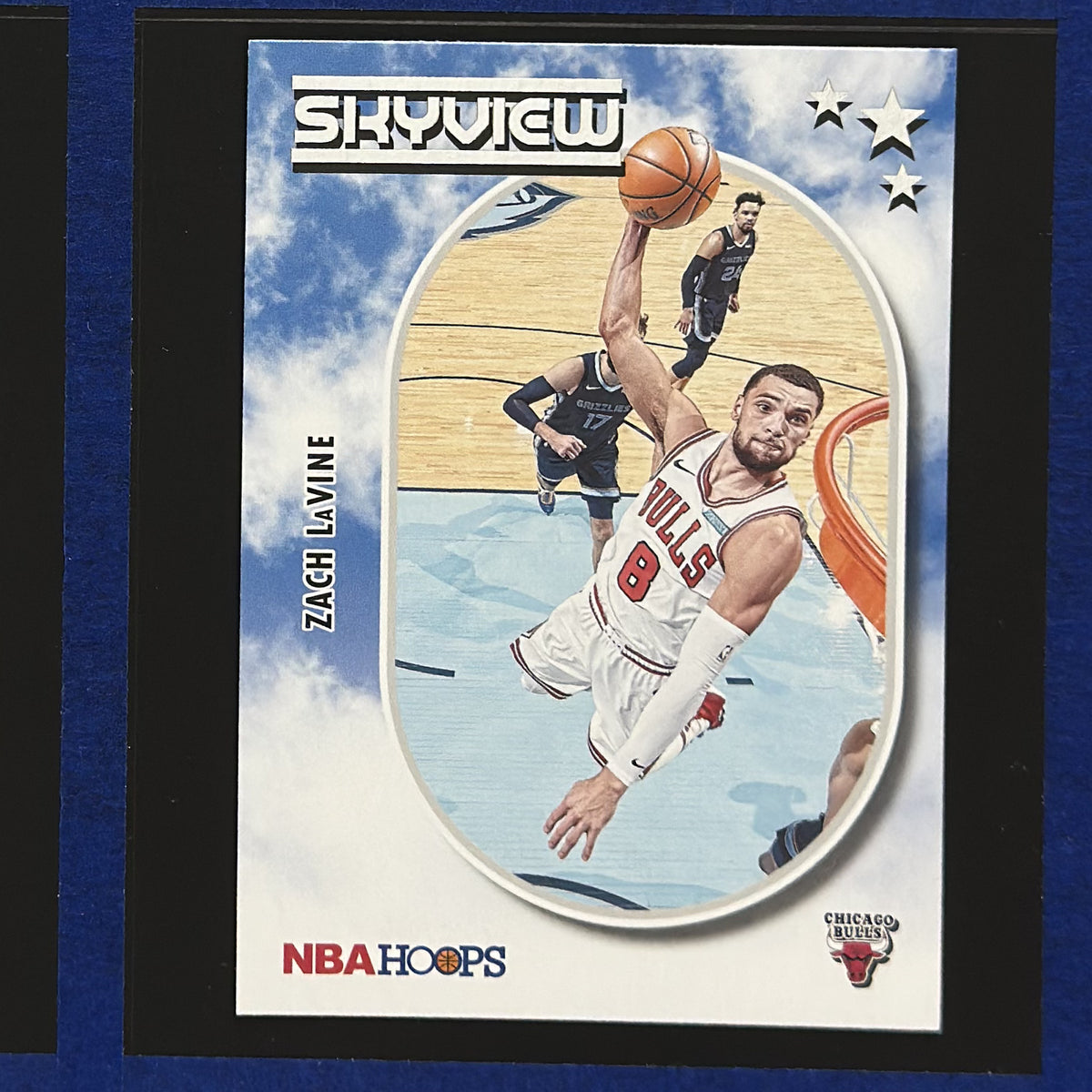 2021-22 Panini NBA Hoops Skyview Zach LaVine #2 — front view