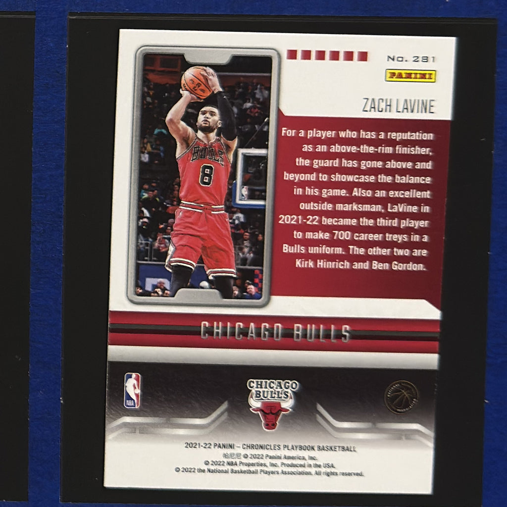 2021-22 Panini Chronicles Playbook Zach LaVine #281 — back view