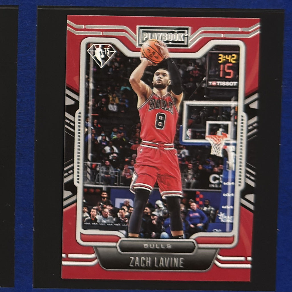 2021-22 Panini Chronicles Playbook Zach LaVine #281 — front view