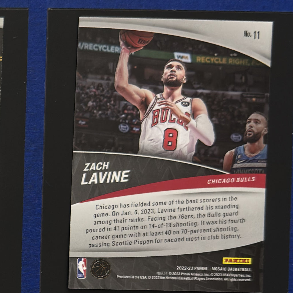 2022-23 Panini Mosaic Elevate Zach LaVine #11 — back view