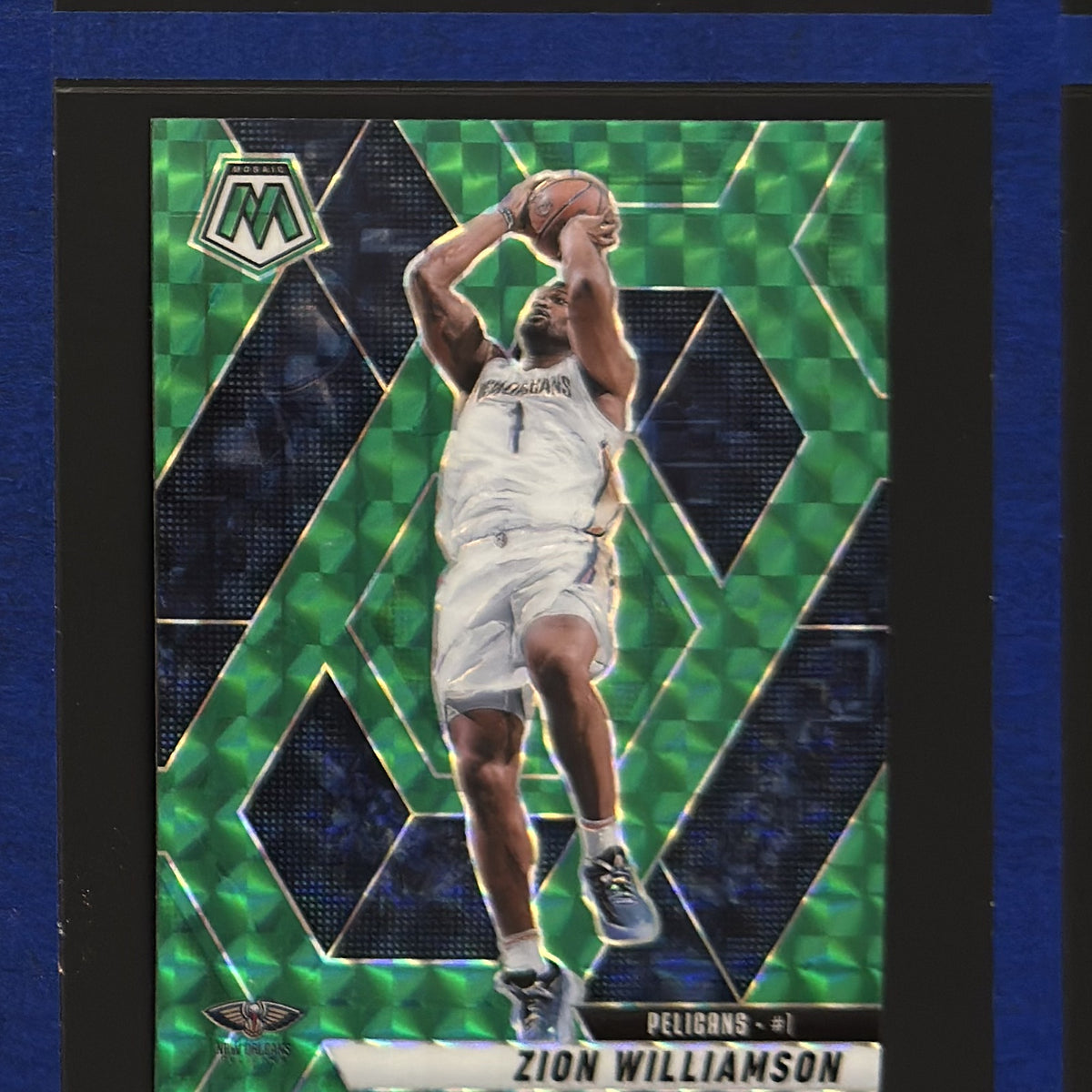 2024-25 Panini Mosaic Green Mosaic Prizm Zion Williamson #119 — front view