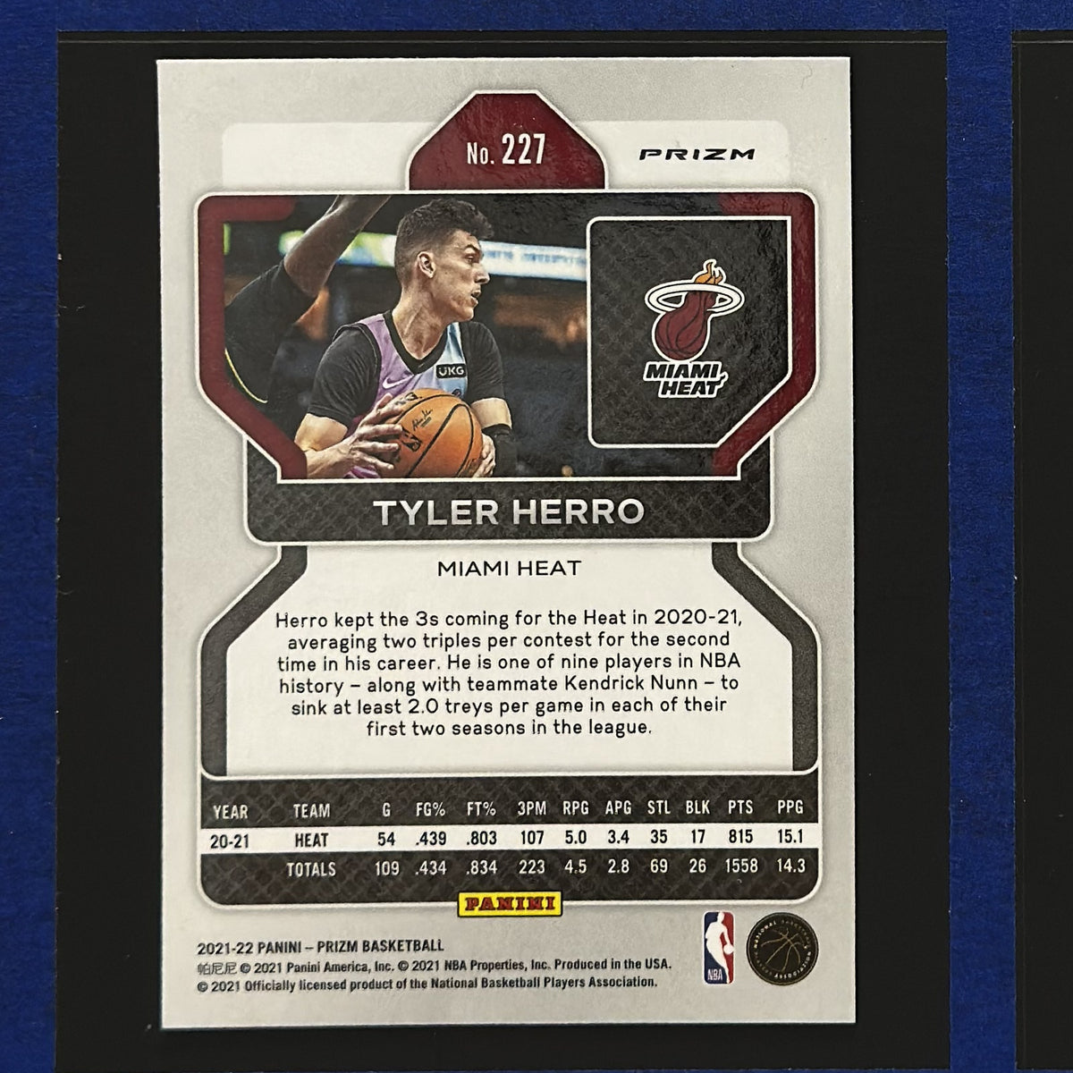 2021-22 Panini Prizm Purple Wave Prizm Tyler Herro #227 — back view