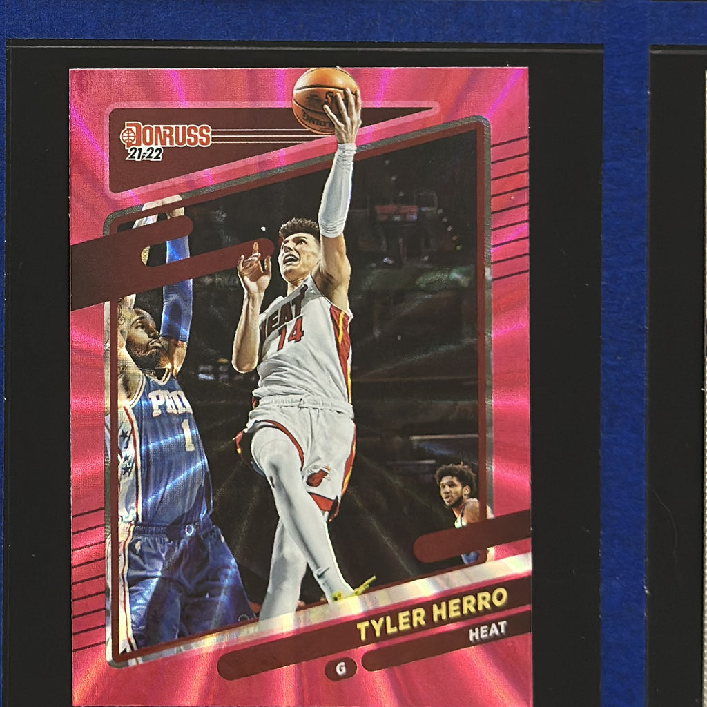 2021-22 Panini Donruss Holo Pink Laser Tyler Herro #114 — front view