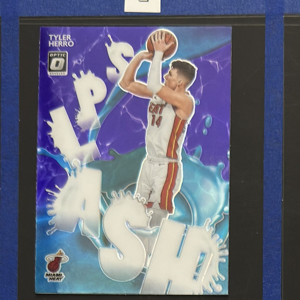 2020-21 Panini Donruss Optic Splash! Holo Tyler Herro #4 — front view