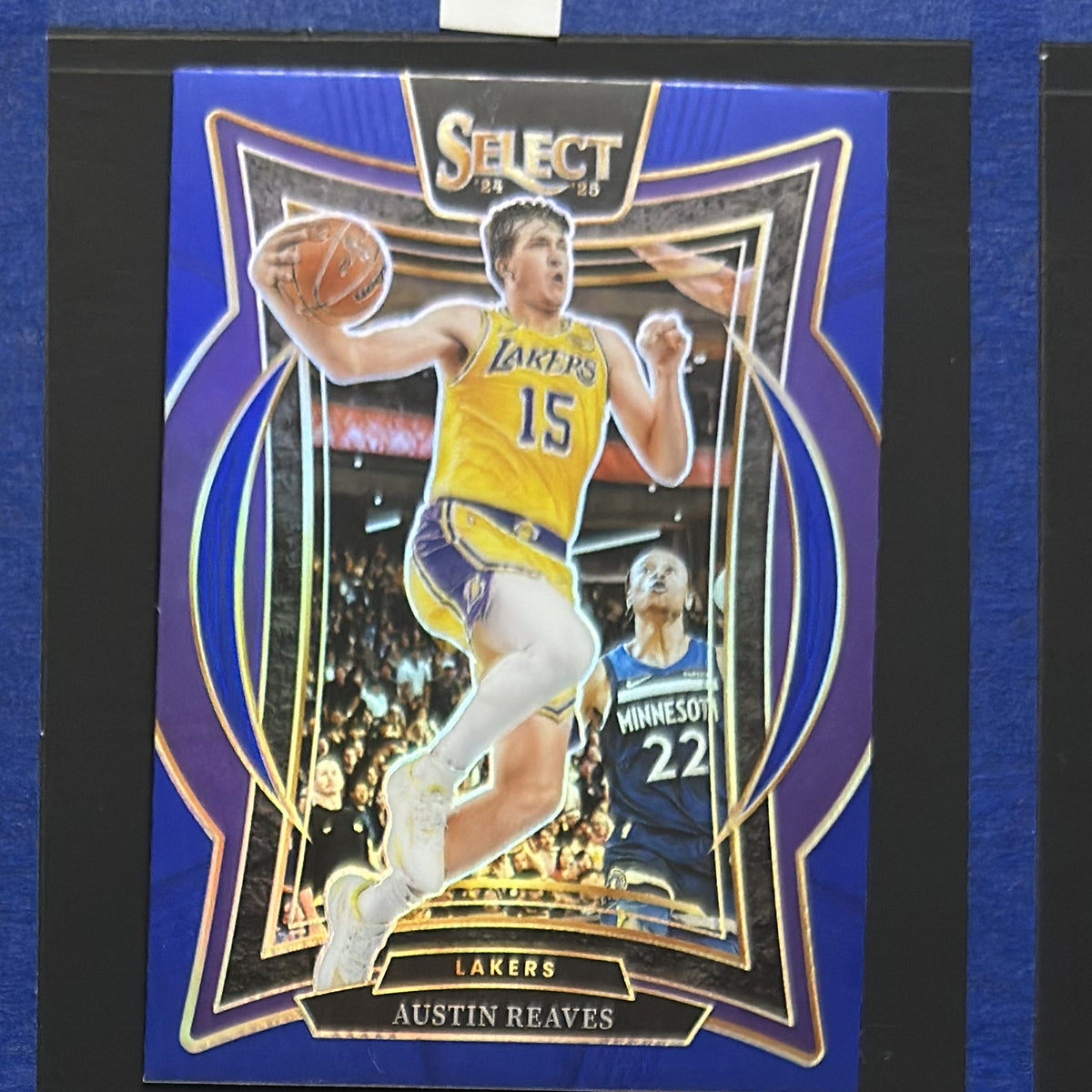 2024-25 Panini Select Concourse Blue Prizm Austin Reaves #40 — front view