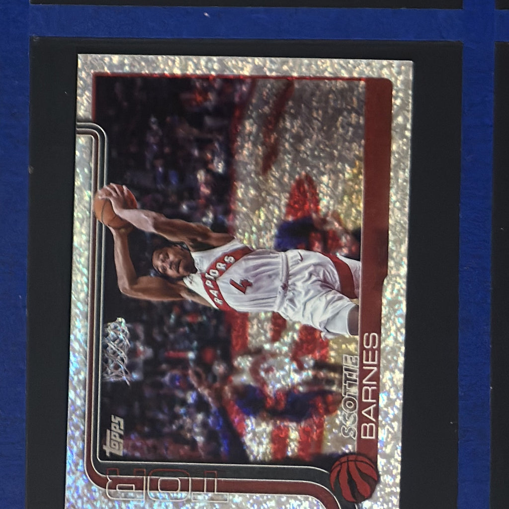 2025-26 Topps Sand Glitter Scottie Barnes #31 — front view