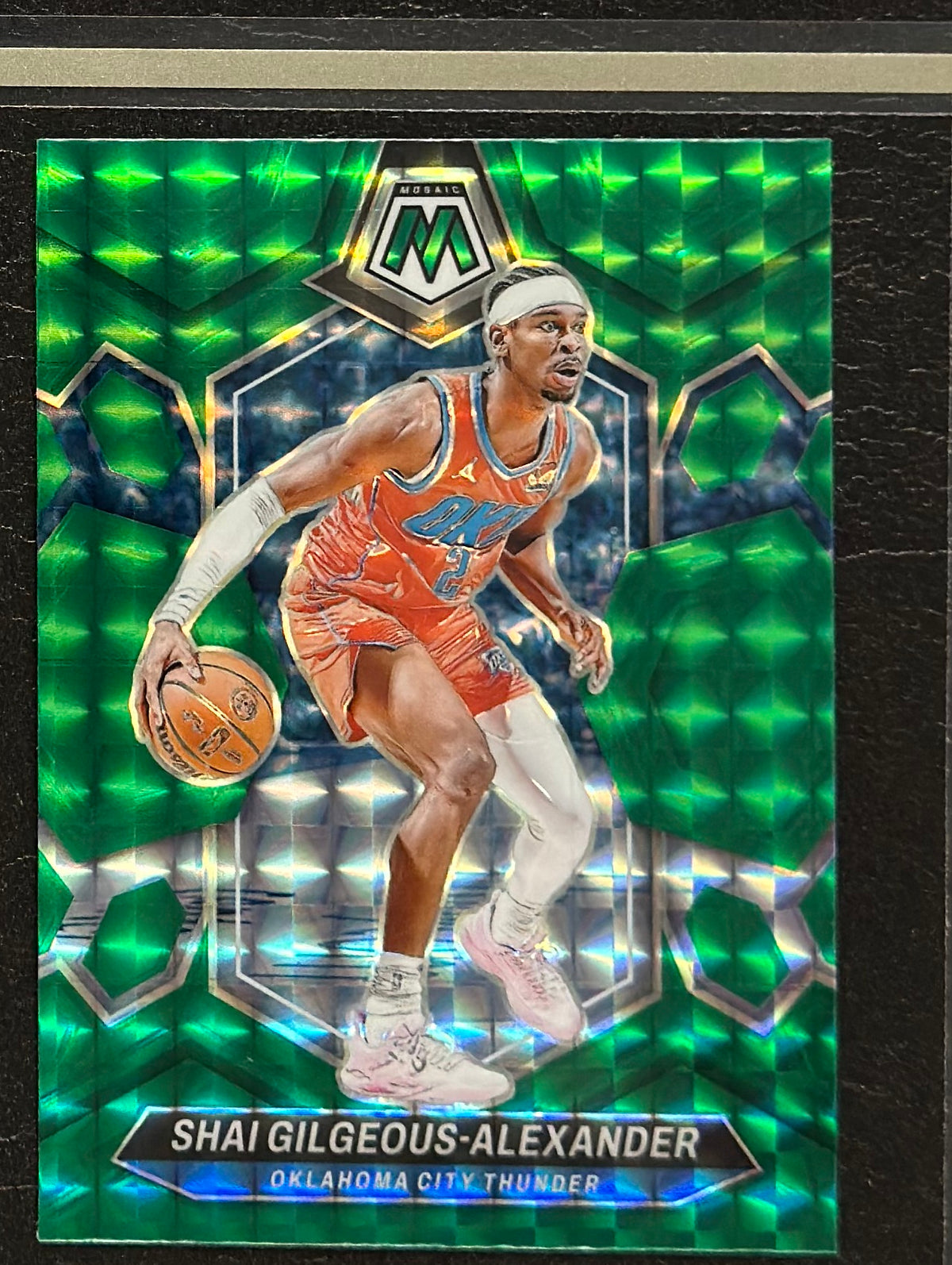 2023-24 Panini Mosaic Green Mosaic Prizm Shai Gilgeous-Alexander #85 — front view