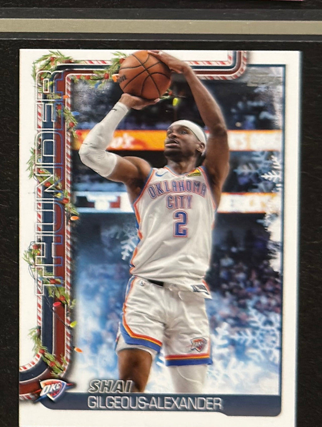 2025-26 Topps Holiday Shai Gilgeous-Alexander #H90 — front view