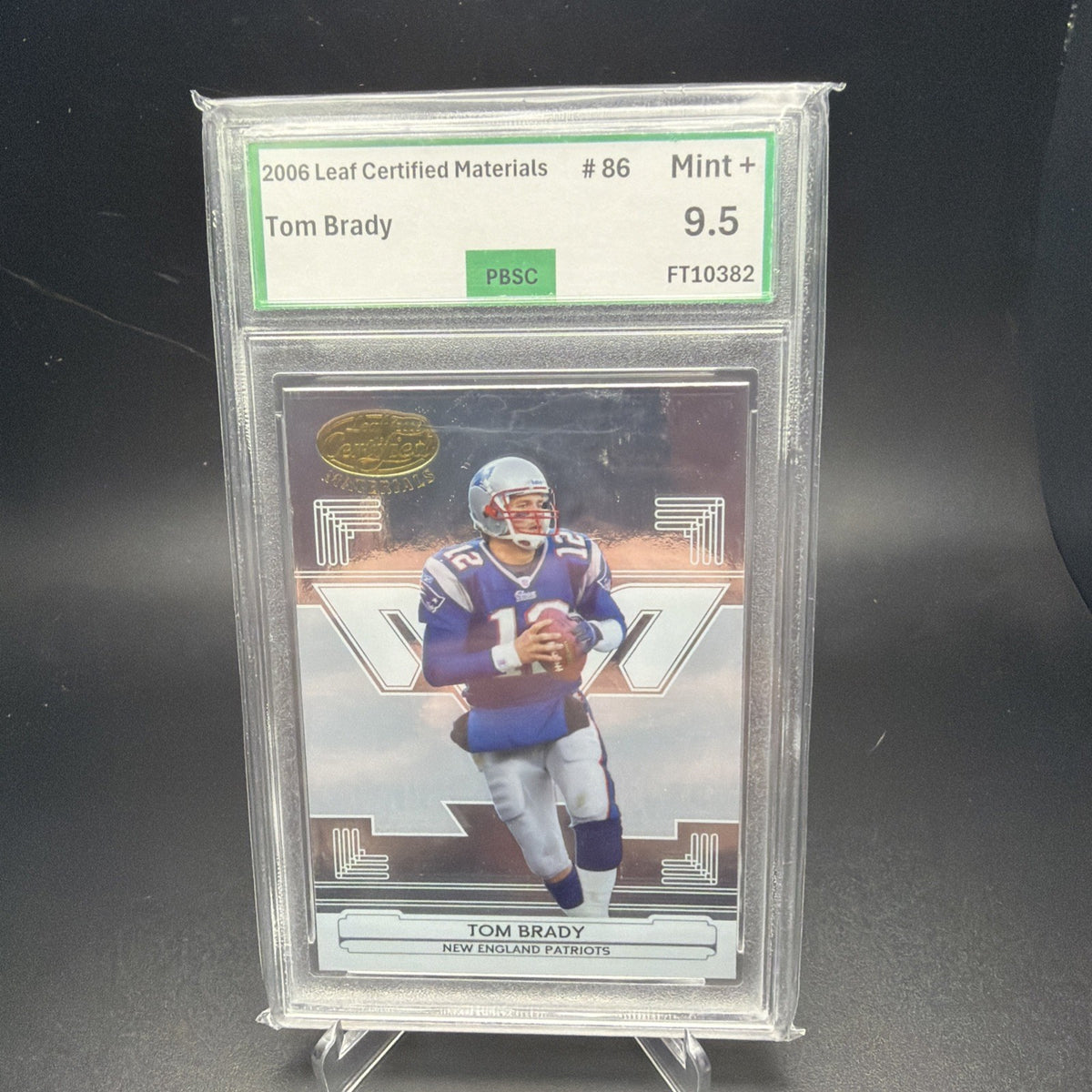 2006 Leaf Certified Materials Tom Brady #86 Patriots PBSC 9.5 — photo 1 of 2