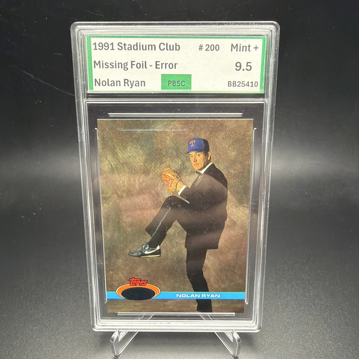 1991 Topps Stadium Club - Nolan Ryan #200 Error Card "Missing Foil" PBSC 9.5 — photo 1 of 3