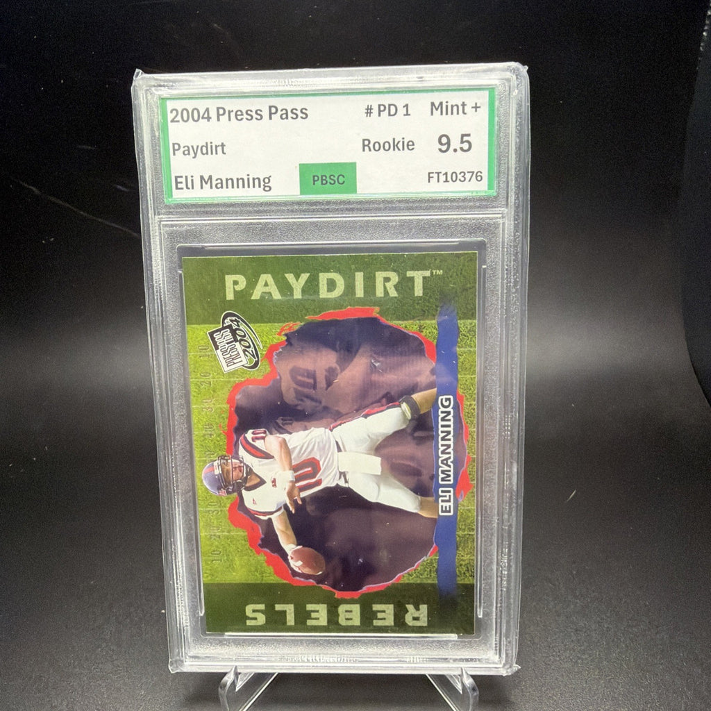 2004 Press Pass PAYDIRT / Eli Manning ROOKIE INSERT PBSC 9.5 — photo 1 of 2