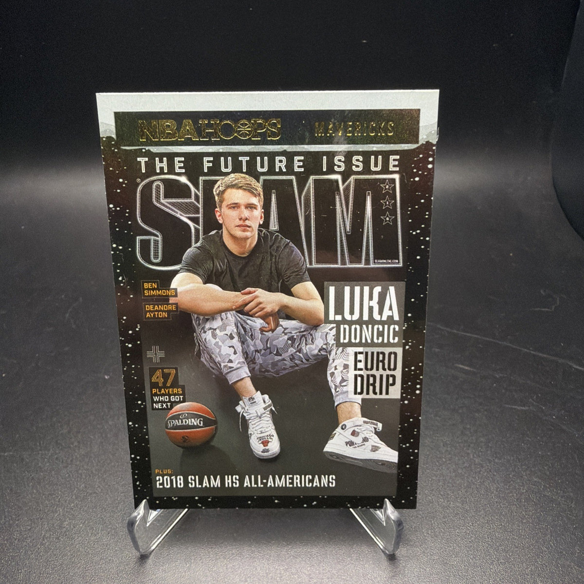 Luka Doncic 2020-21 NBA Hoops Winter SLAM Magazine HOLO — photo 1 of 2